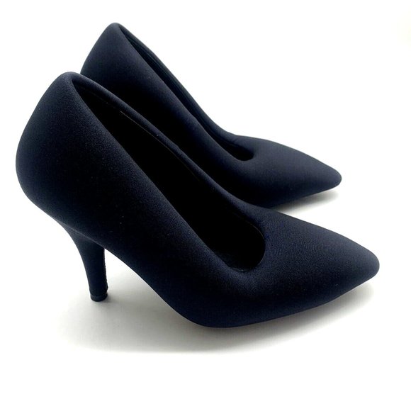 Balenciaga XL Pointed Toe Pump - Picture 2 of 9